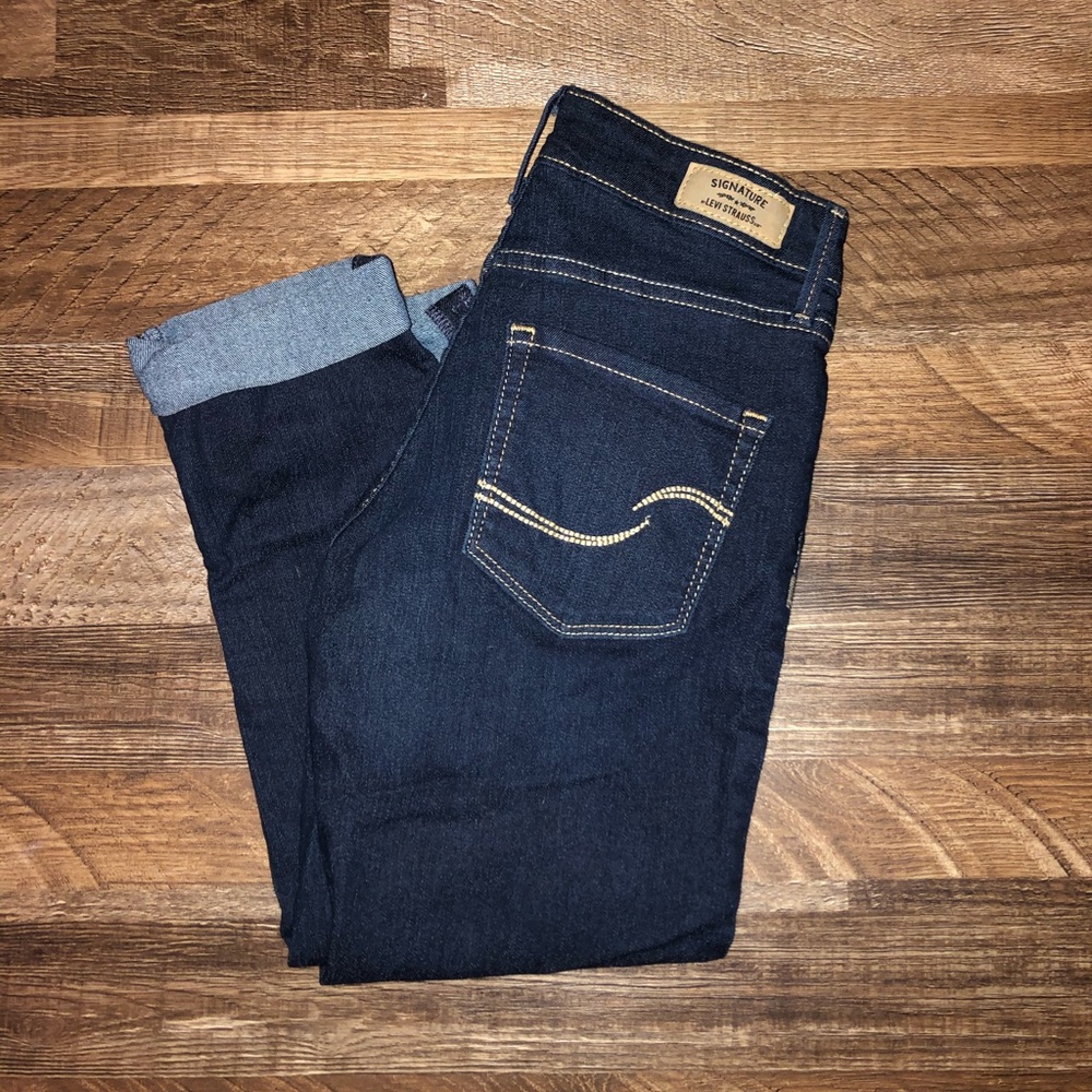 Levi’s Modern Capri (Dark Wash)